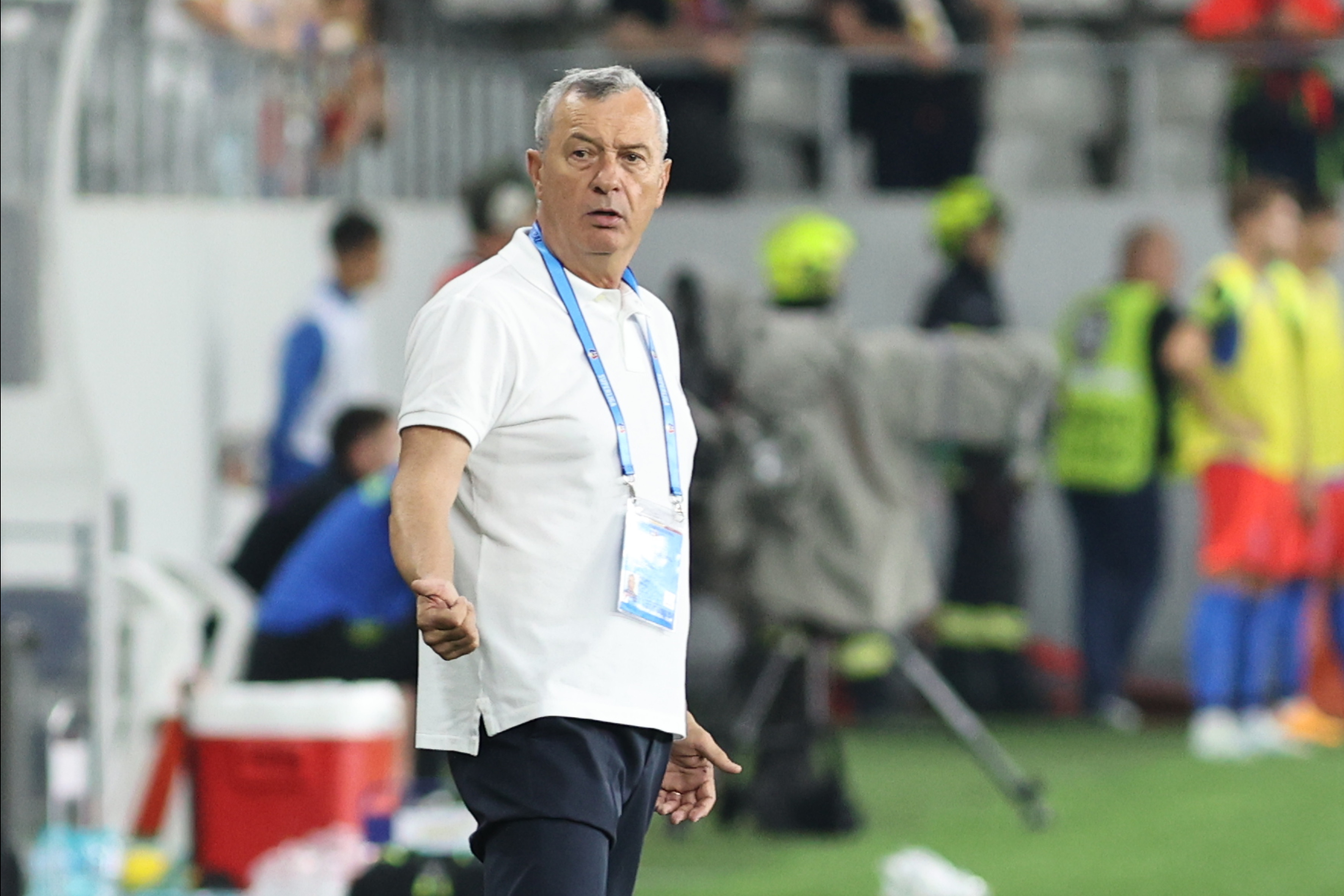 Mircea Rednic, OUT de la UTA Arad? Conducerea ar fi negociat cu alt antrenor